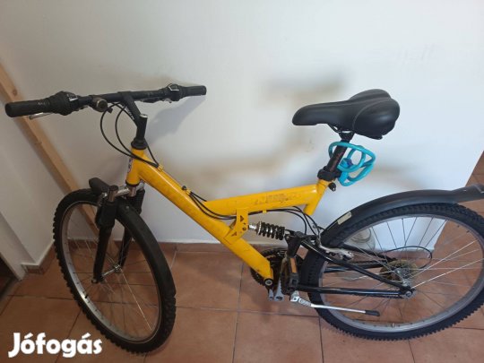 Eladó kerékpár (rövid a cím, így hosszabb)