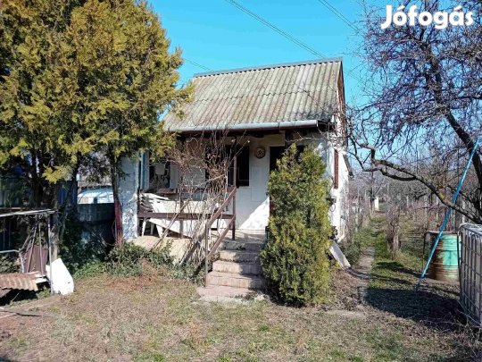 Eladó kert Győr-sashegyen