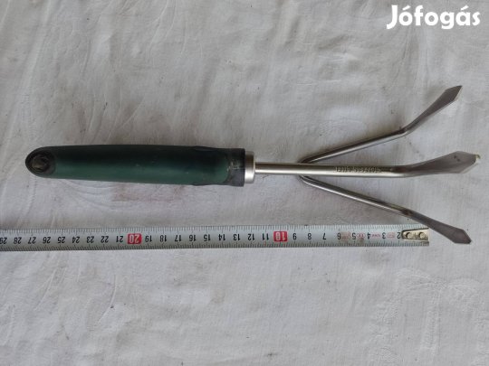 Eladó kertészeti kézi gereblye