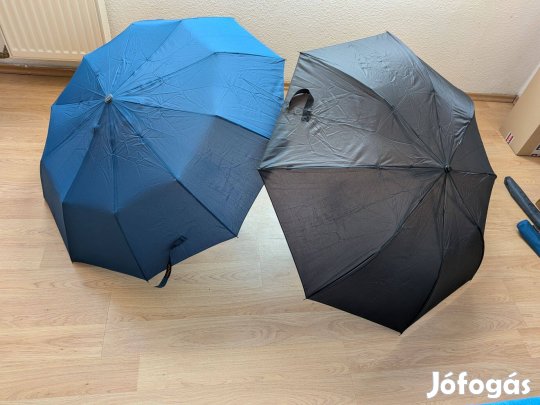 Eladó két esernyő