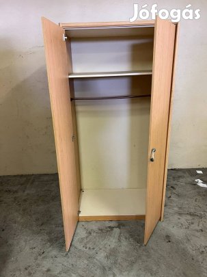 Eladó kétajtós szekrény