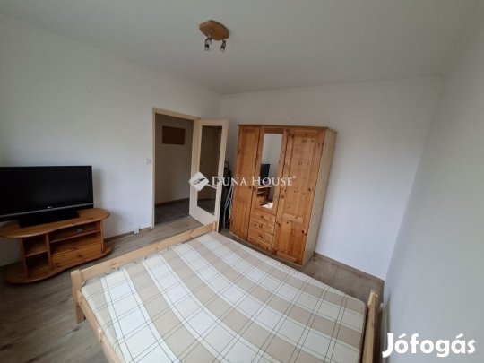 Eladó kétszobás erkélyes lakás a Csillag tér mellett Szegeden!