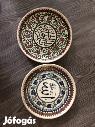 Eladó kézzel készült török kerámia fali dísztányérpár
