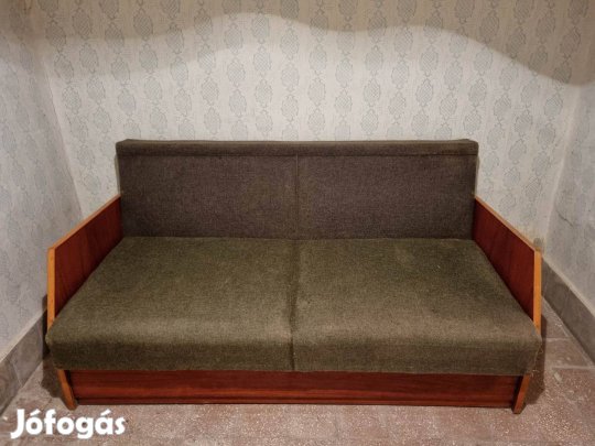Eladó kihúzható-ágyneműtartós kanapé
