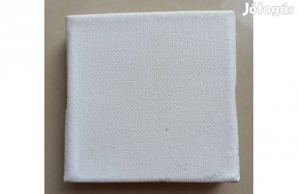 Eladó kis festővászon 10x10 cm