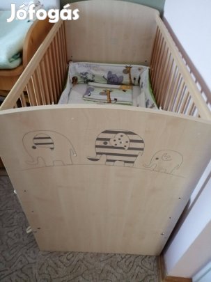 Eladó kiságy matraccal