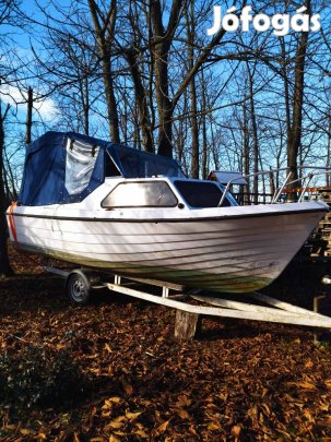 Eladó kishajó