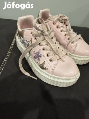 Eladó kislány cipő 