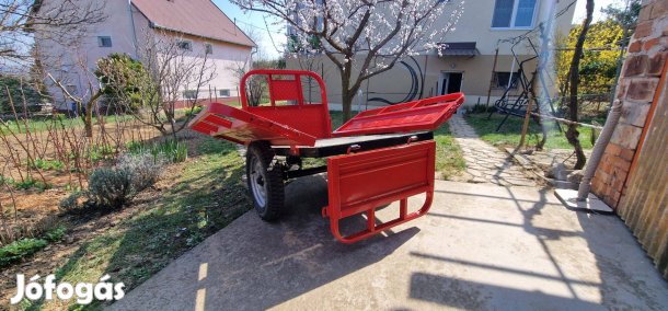 Eladó kistraktor pótkocsi