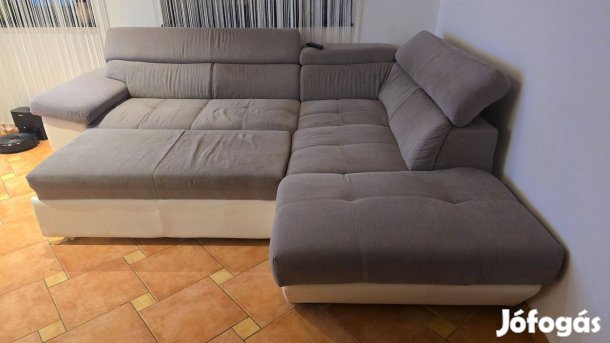 Eladó kitűnő állapotban lévő kihuzható ülögarnitura