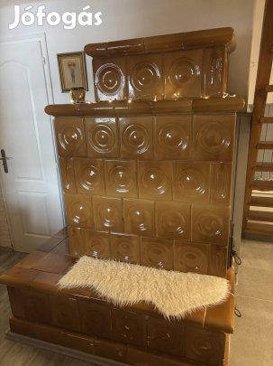 Eladó klasszikus cserépkályha - újraépíthető, felújításra