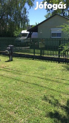 Eladó könnyűszerkezetesház