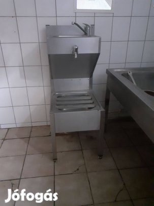 Eladó konyhai eszközök