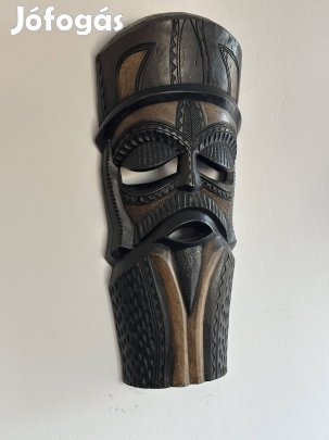 Eladó közép-afrikai ébenfa harci maszk