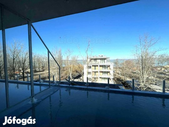 Eladó közvetlen vízparti prémium lakások Balatonszemesen!