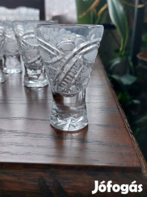 Eladó kristálypohár