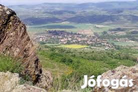 Eladó külterület, Bér