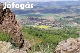 Eladó külterület, Bér