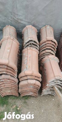 Eladó kúpcserép(Békéscsabai Tondach) szállítás megoldható