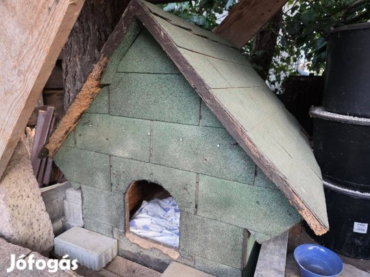 Eladó kutyaház!
