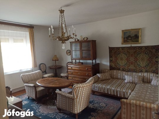 Eladó lakár Győr Nádorvárosban