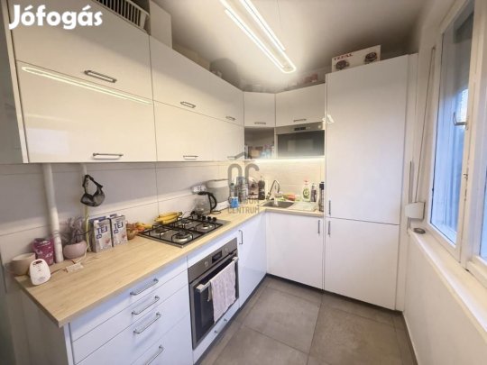 Eladó lakás Budapest 15. ker., Újpalota