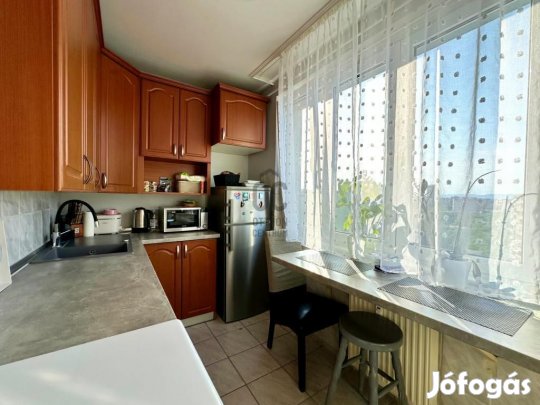 Eladó lakás Budapest 15. ker., Újpalota