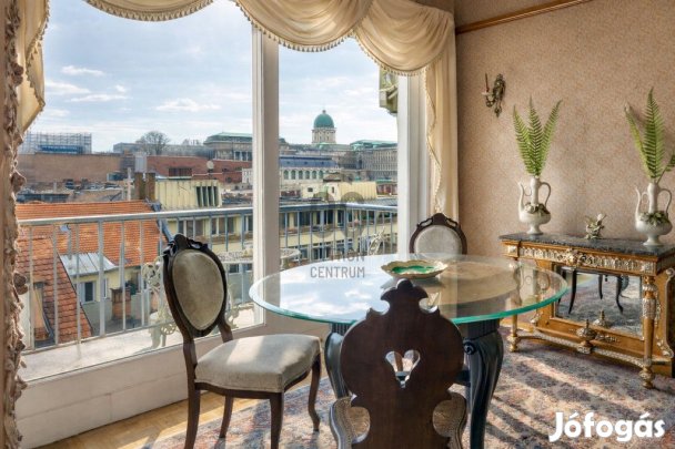 Eladó lakás Budapest 1. ker., Naphegy