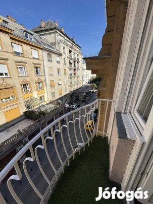 Eladó lakás Budapest 2. ker., Országút