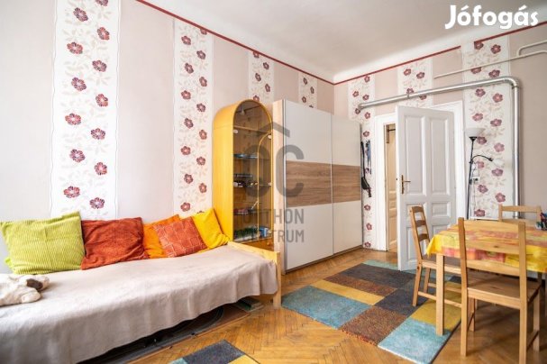 Eladó lakás Budapest 6. ker., Belső VI.