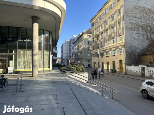 Eladó lakás Budapest 8. ker., Corvin negyed