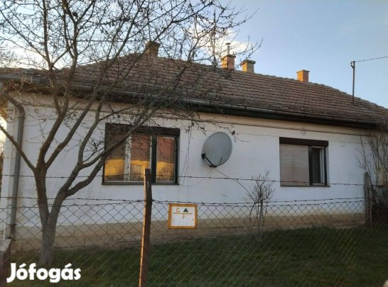 Eladó lakás Rétságon