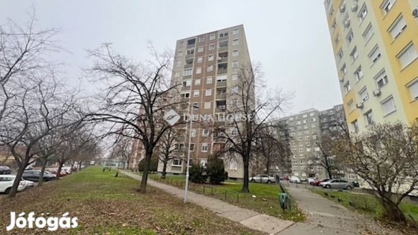 Eladó lakás, Budapest 15. ker.