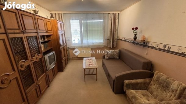 Eladó lakás, Budapest 15. ker.
