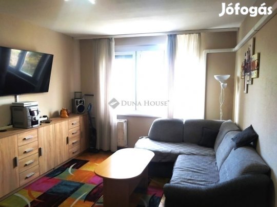 Eladó lakás, Budapest 15. ker.