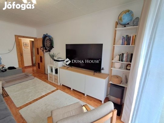 Eladó lakás, Budapest 15. ker.