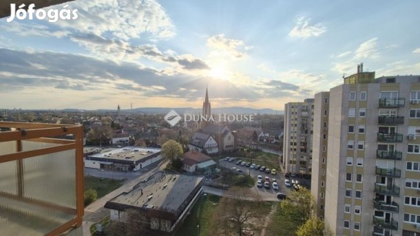 Eladó lakás, Budapest 15. ker.