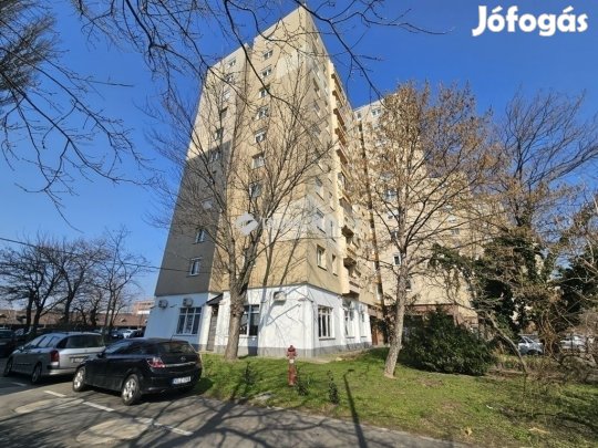 Eladó lakás, Budapest 3. ker.
