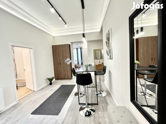 Eladó lakás, Budapest 6. ker.