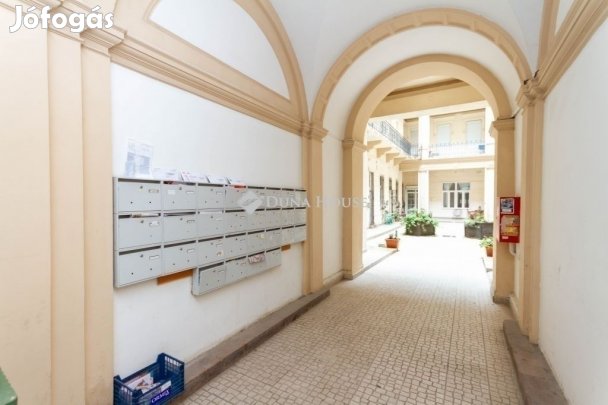 Eladó lakás, Budapest 6. ker.
