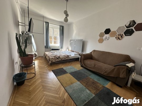 Eladó lakás, Budapest 8. ker.