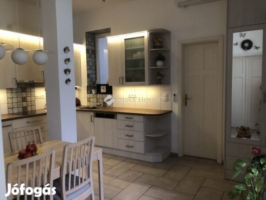 Eladó lakás, Budapest 8. ker.