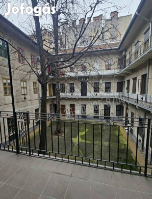 Eladó lakás, Budapest, 8. kerület  Palotanegyed, 112000000 Ft,  81_jib