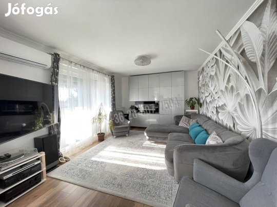 Eladó lakás, Eger Hatvanihóstya, Pacsirta utca, 105000000 Ft,  711_med