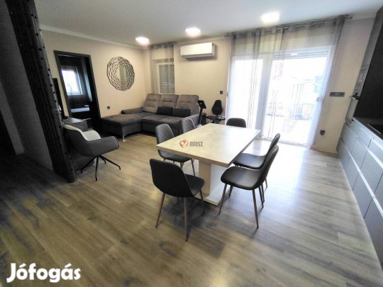 Eladó lakás, Mohács Belváros, 79000000 Ft, 114 nm 1000_sri