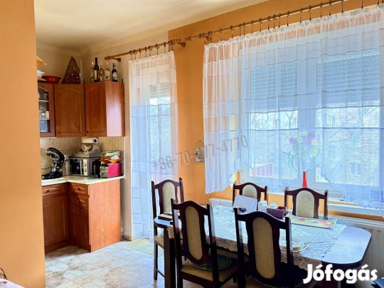 Eladó lakás, Oroszlány Óváros, 36600000 Ft, 57 nm 206_tl