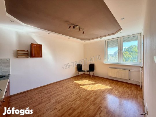 Eladó lakás, Oroszlány Újváros, 27800000 Ft, 27 nm 146_tl