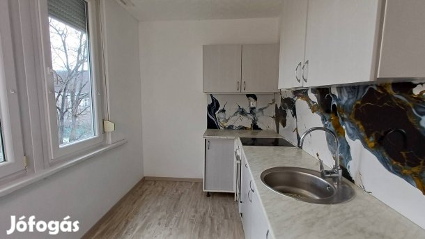 Eladó lakás, Salgótarján Beszterce lakótelep, Medves körút, 26 199_kir