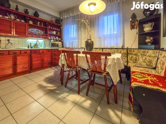 Eladó lakás, Sopron Besenyő utcai lakópark, 63900000 Ft, 60 nm 97_td