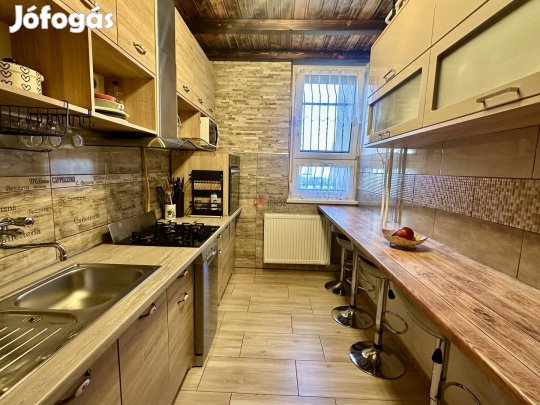 Eladó lakás, Székesfehérvár Búrtelep, Erzsébet út, 59900000 Ft, 192_rd